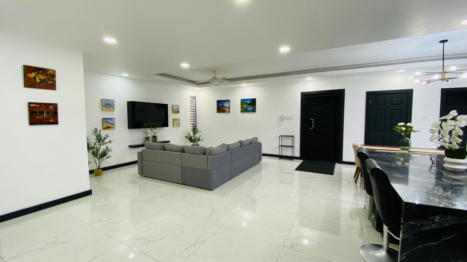 Thirteenth image of 20-18 Russell Heights in Kingston 6, St. Andrew, Jamaica - property is For Rent