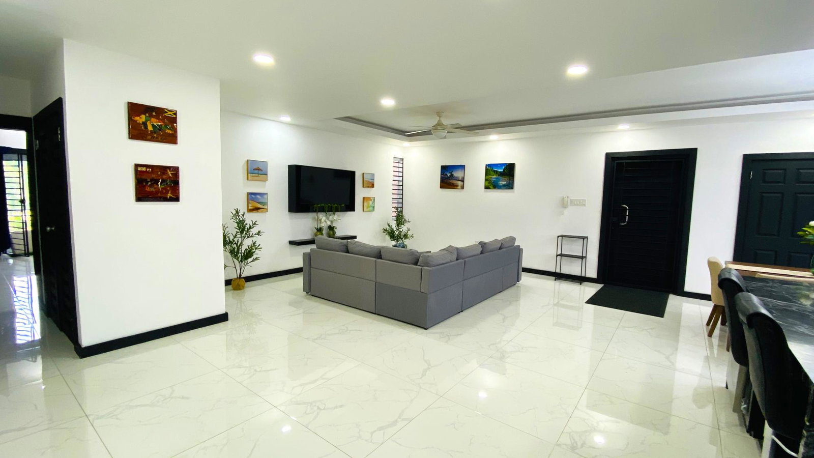 Fourteenth image of 20-18 Russell Heights in Kingston 6, St. Andrew, Jamaica - property is For Rent