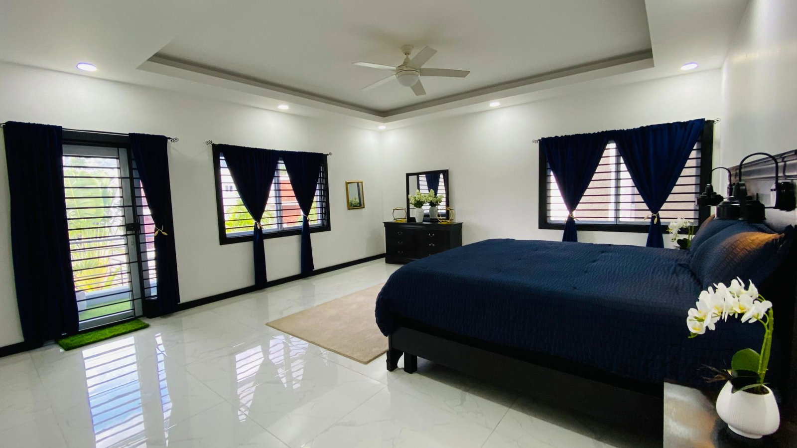 Twenty-Third image of 20-18 Russell Heights in Kingston 6, St. Andrew, Jamaica - property is For Rent