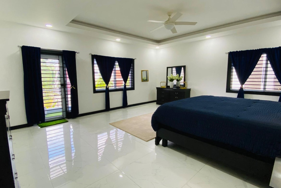 Twenty-Ninth image of 20-18 Russell Heights in Kingston 6, St. Andrew, Jamaica - property is For Rent