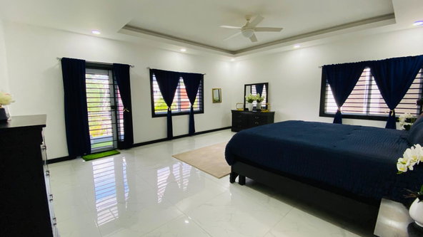 Twenty-Ninth image of 20-18 Russell Heights in Kingston 6, St. Andrew, Jamaica - property is For Rent