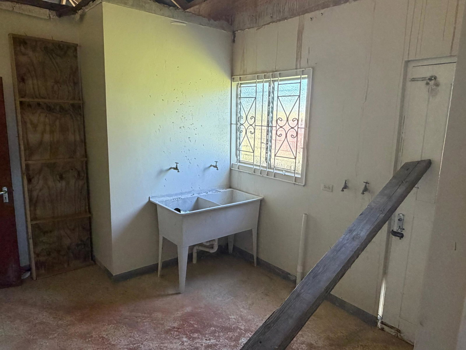 Fourth image of 27 Upper Mount Nelson Blvd. in Mandeville, Manchester, Jamaica - property is For Sale