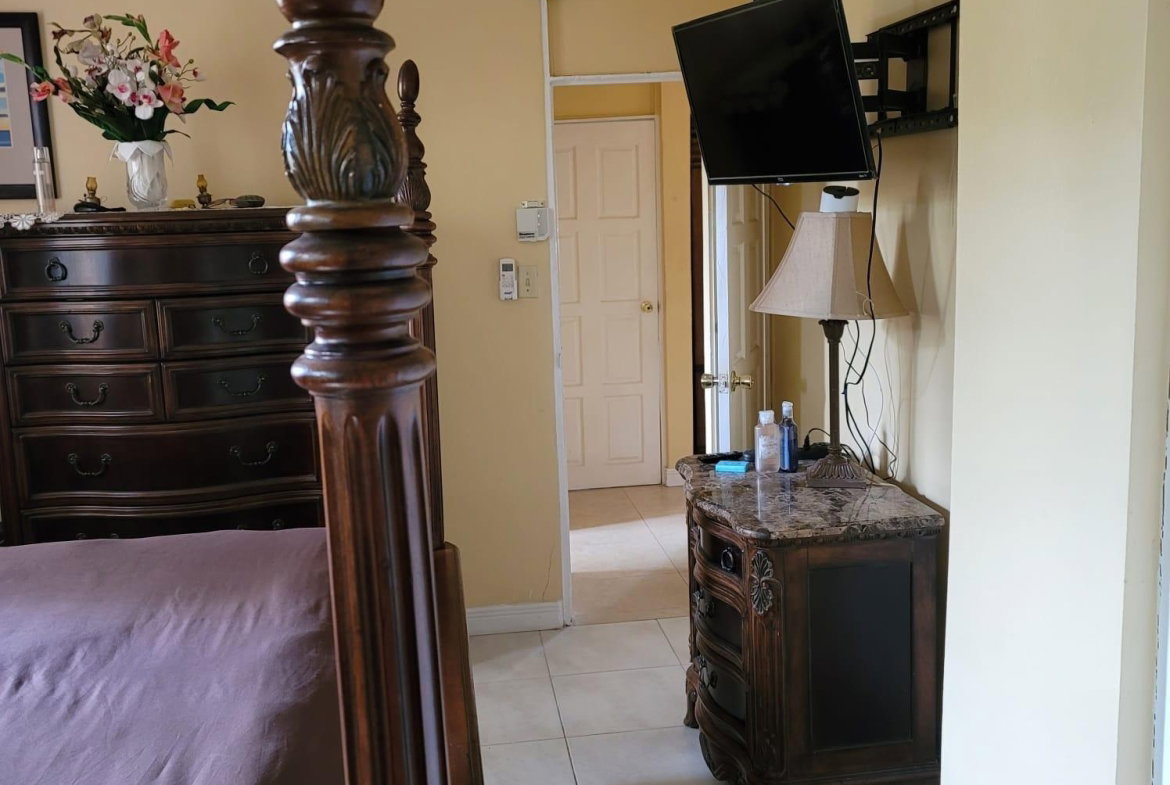 Thirteenth image of 6 Plumbago Path, Mona, King in Kingston 6, St. Andrew, Jamaica - property is For Rent