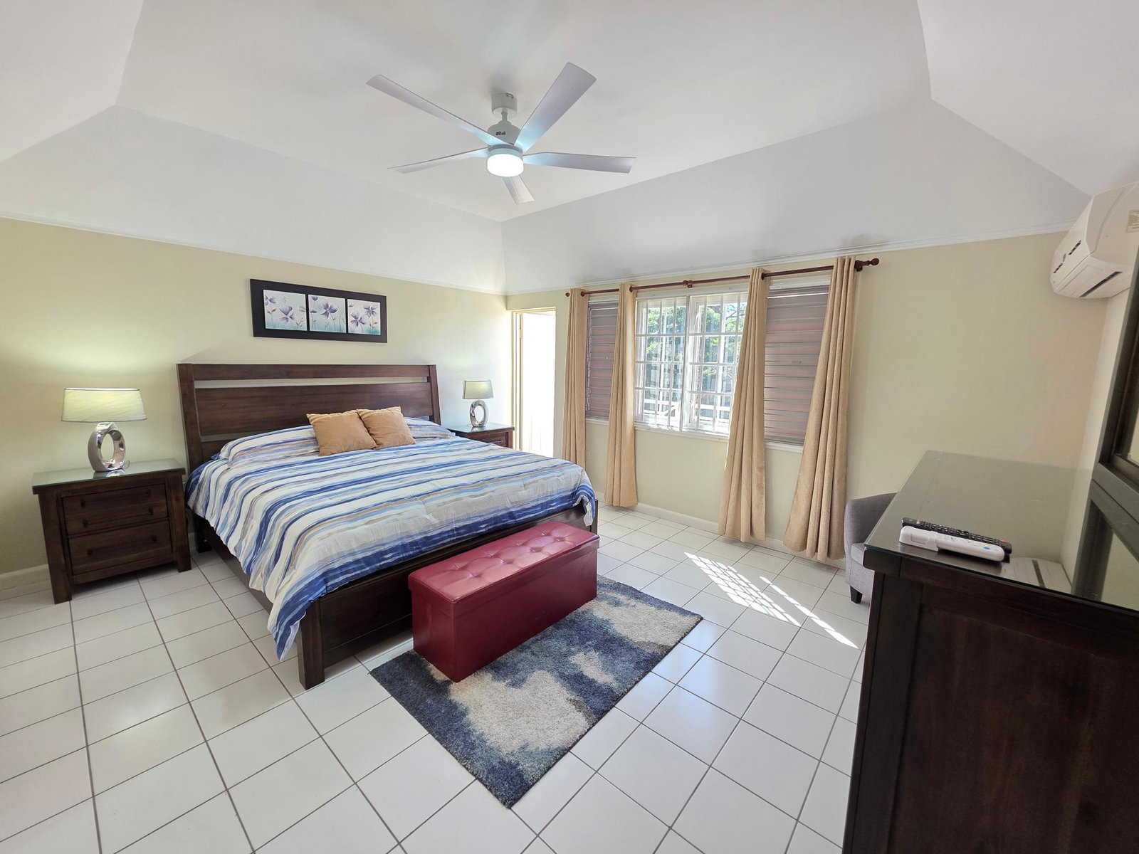 Twentieth image of th 19- Manor Park Drive in Kingston 8, St. Andrew, Jamaica - property is For Rent