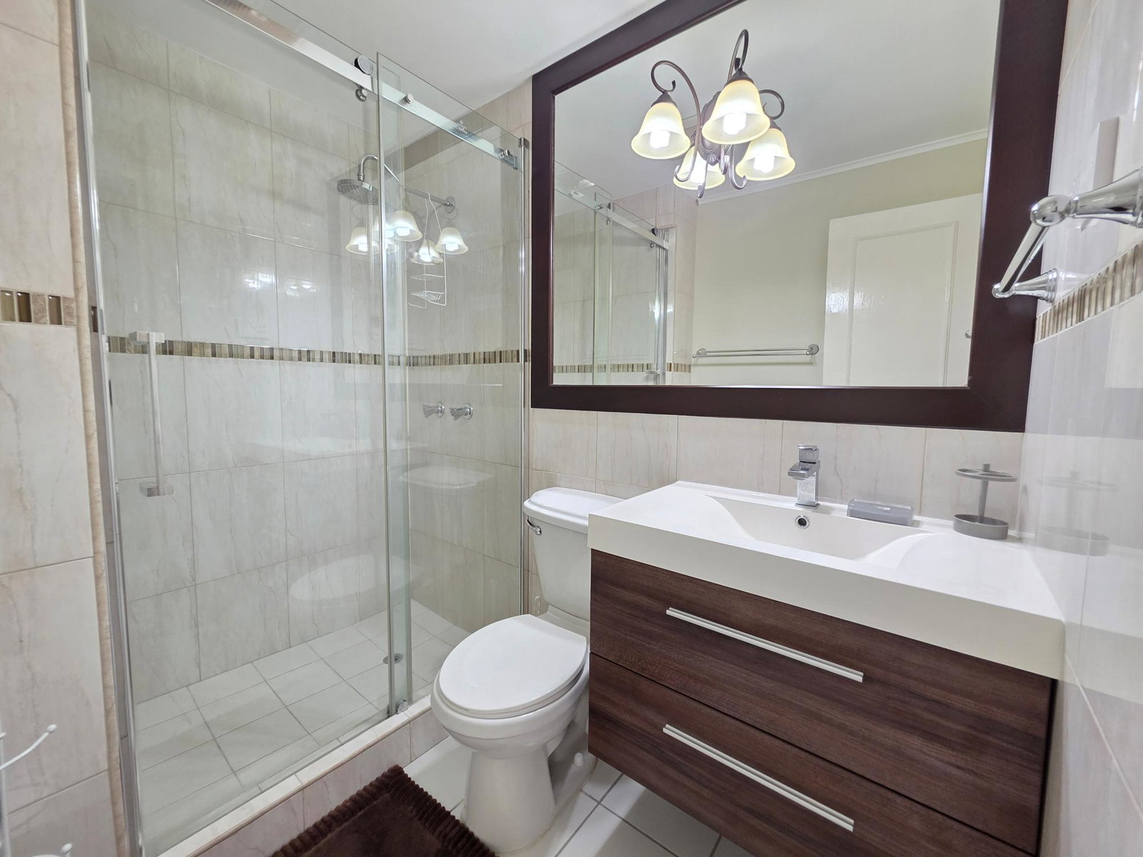 Thirtieth image of th 19- Manor Park Drive in Kingston 8, St. Andrew, Jamaica - property is For Rent