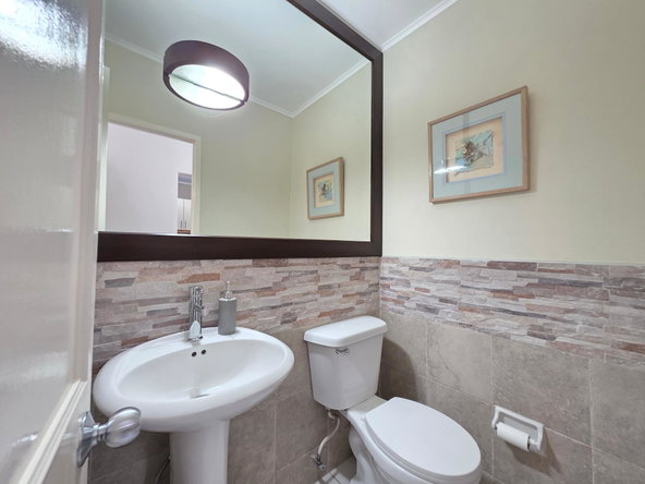 Fifth image of th 19- Manor Park Drive in Kingston 8, St. Andrew, Jamaica - property is For Rent