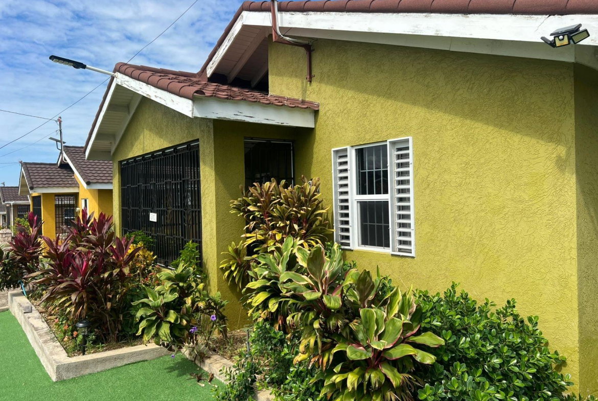 Eighth image of 310 Hibiscus Avenue Stonebroo in Falmouth, Trelawny, Jamaica - property is For Rent