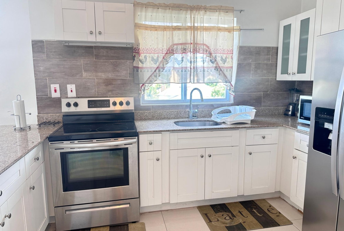 Seventh image of A301-10 Surbiton Road in Kingston 10, St. Andrew, Jamaica - property is For Rent