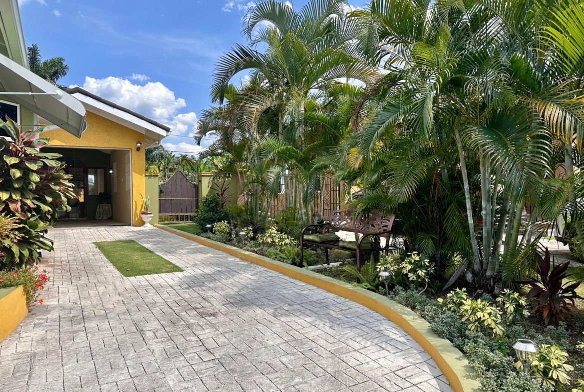 Second image of 4 Lappet Drive in St. Ann's Bay, St. Ann, Jamaica - property is For Rent