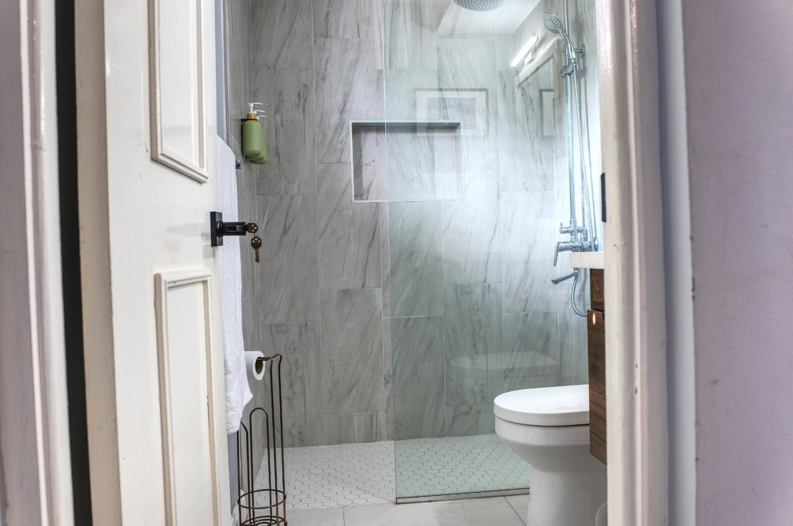 Tenth image of Apt 8-4 Hillman Road in Kingston 8, St. Andrew, Jamaica - property is For Rent