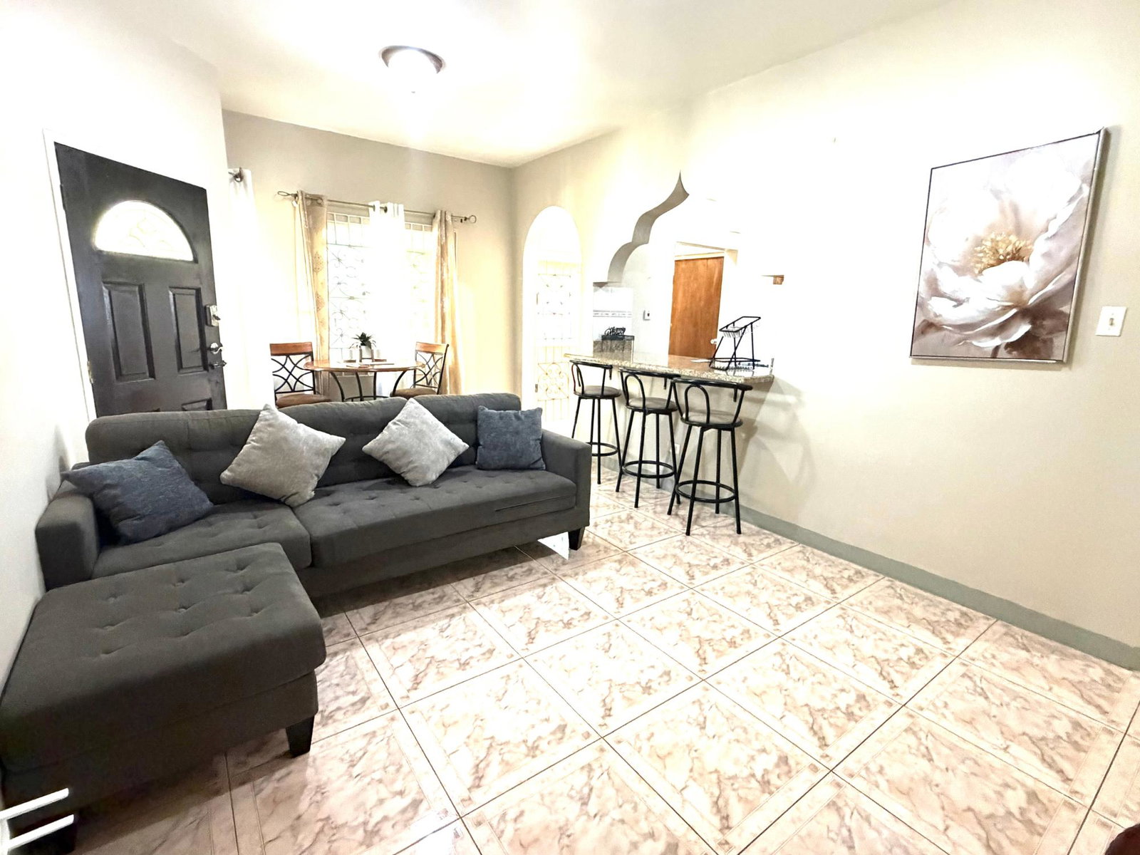 Furnished-2-Bedroom-Apartment-for-Long-Term-Rent-in-Bogue-Village-St.-James-Jamaica Second image of 2-1095 Bogue Village in Montego Bay, St. James, Jamaica - property is For Rent