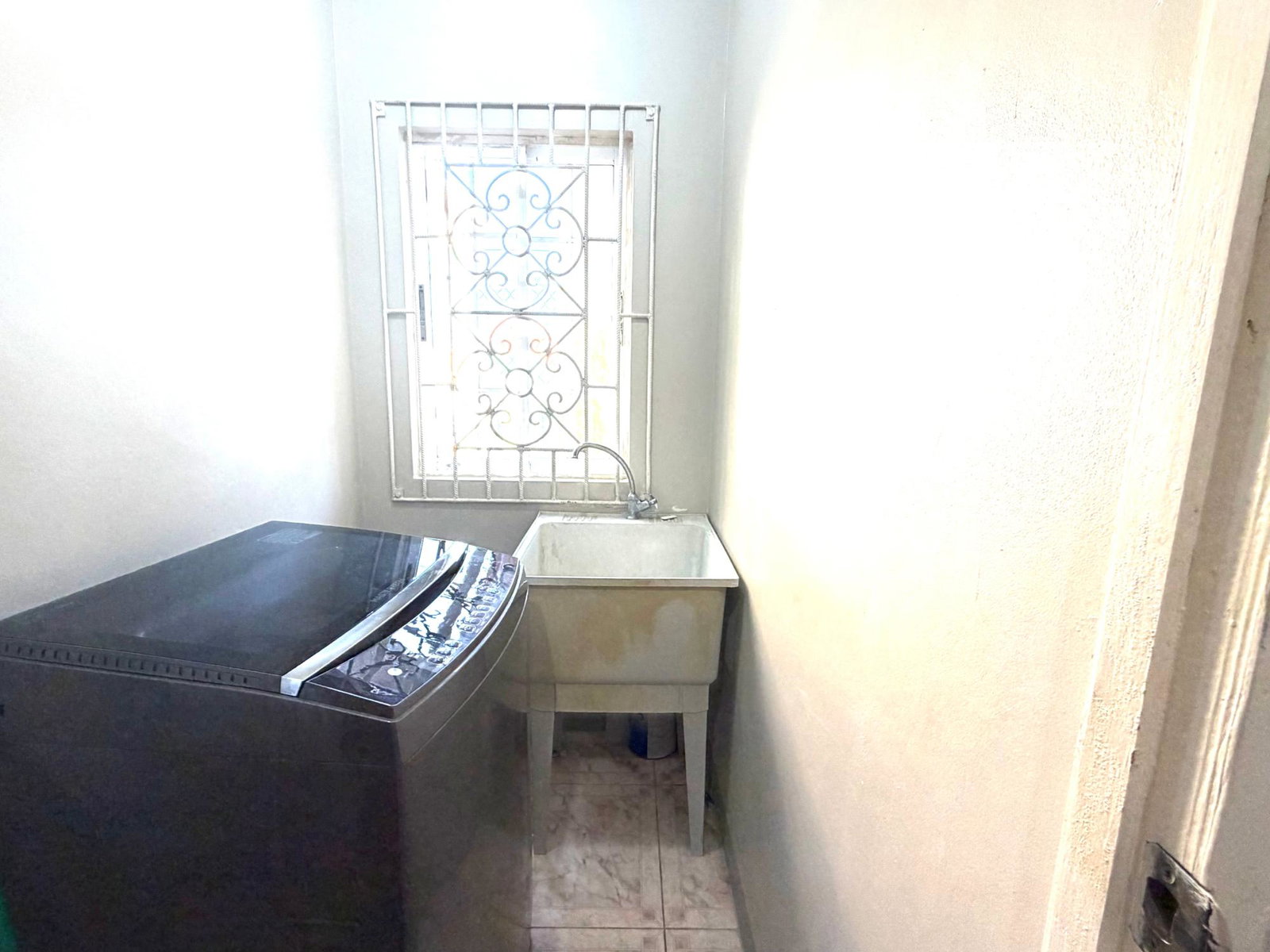 Furnished-2-Bedroom-Apartment-for-Long-Term-Rent-in-Bogue-Village-St.-James-Jamaica Eighth image of 2-1095 Bogue Village in Montego Bay, St. James, Jamaica - property is For Rent