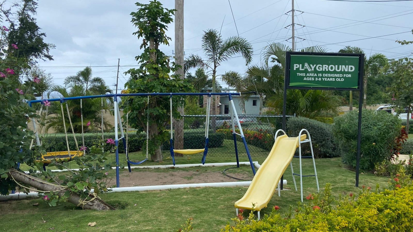 Furnished-2-Bedroom-House-for-Rent-in-Camelot-Village-Discovery-Bay-St.-Ann Ninth image of 82- Camelot Village in Discovery Bay, St. Ann, Jamaica - property is For Rent