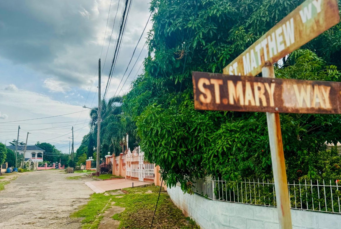 Second image of 111 a St. Matthew Way in Spanish Town, St. Catherine, Jamaica - property is For Rent