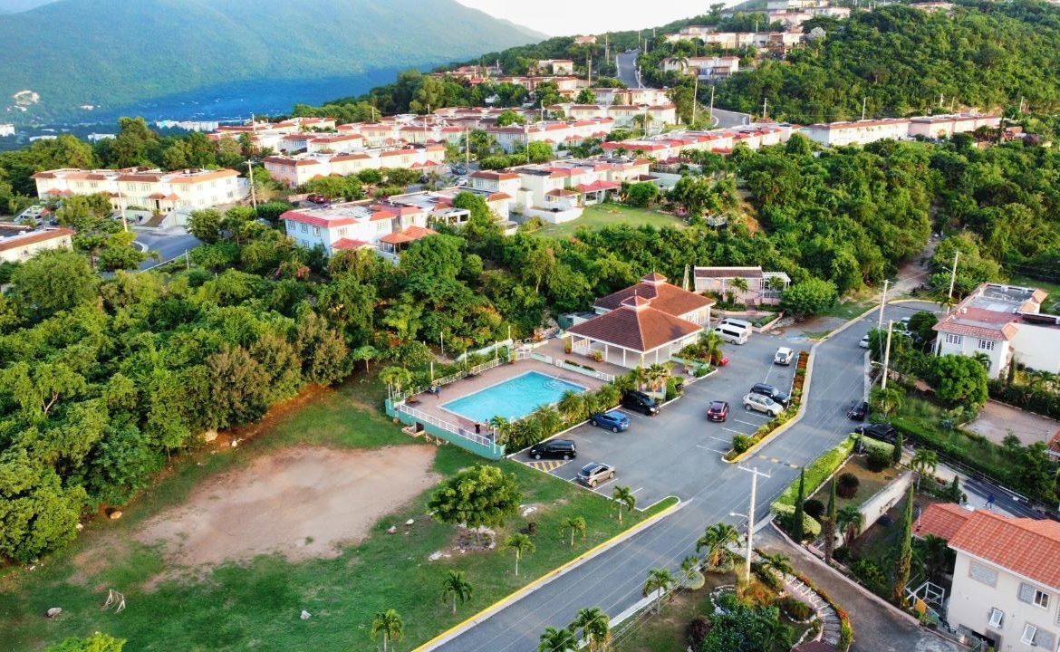 Twentieth image of 31 Eugenia Close in Kingston 6, St. Andrew, Jamaica - property is For Rent