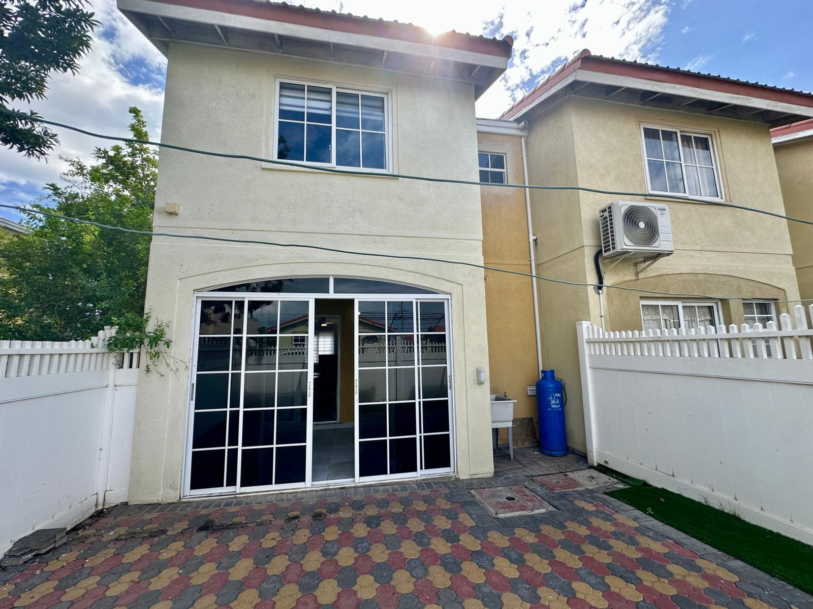 Twelfth image of 91- Lingfield Crescent in Portmore Country Club, St. Catherine, Jamaica - property is For Rent