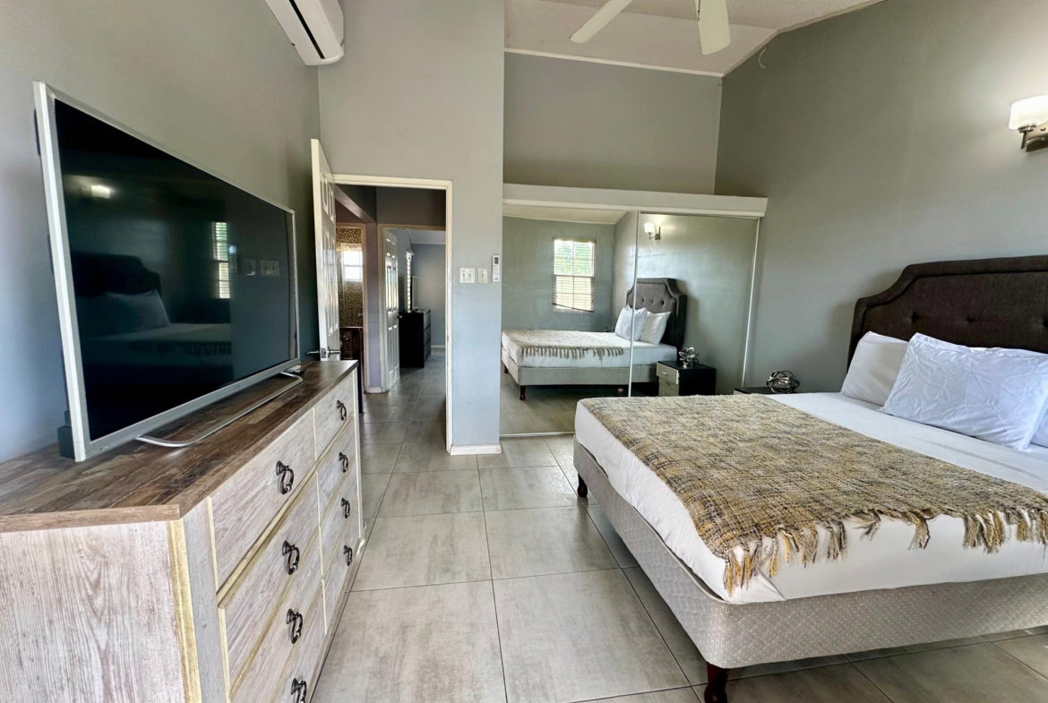 Fifteenth image of 91- Lingfield Crescent in Portmore Country Club, St. Catherine, Jamaica - property is For Rent