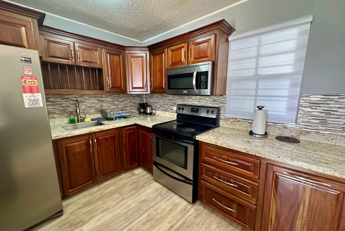 Sixth image of 91- Lingfield Crescent in Portmore Country Club, St. Catherine, Jamaica - property is For Rent