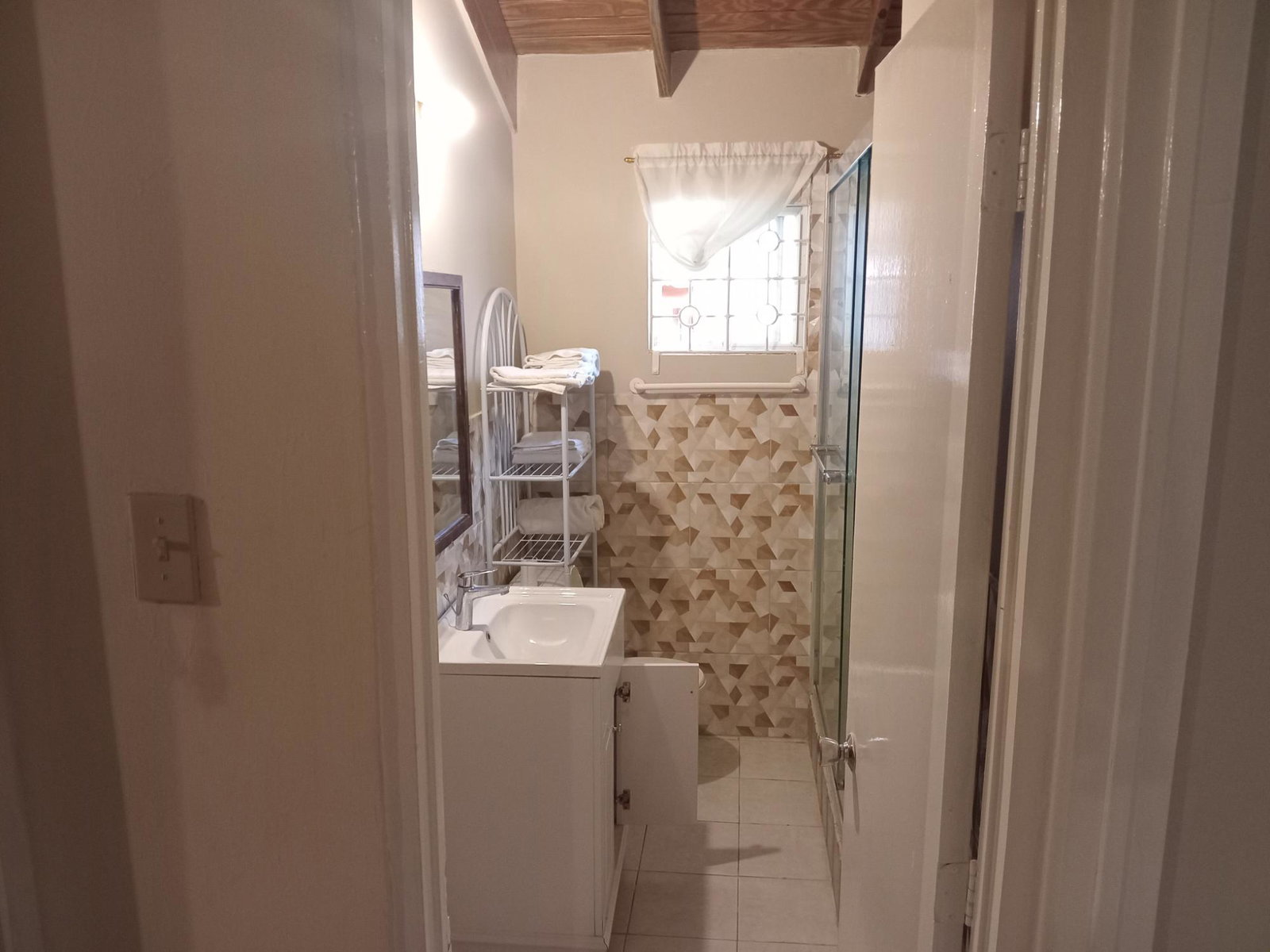 Fourteenth image of 1534 Costal Place in Montego Bay, St. James, Jamaica - property is For Rent