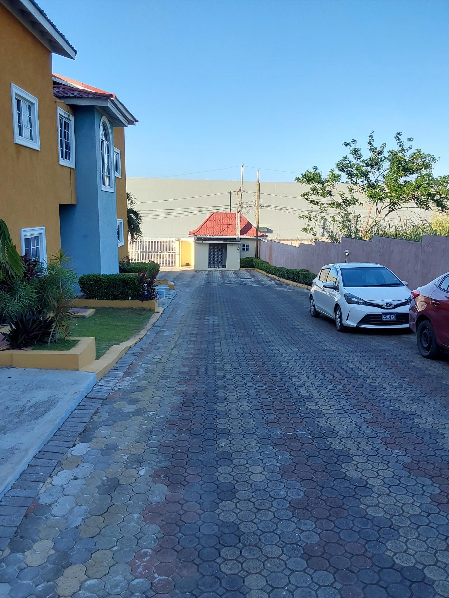 Second image of Reading Manor in Reading, St. James, Jamaica - property is For Rent