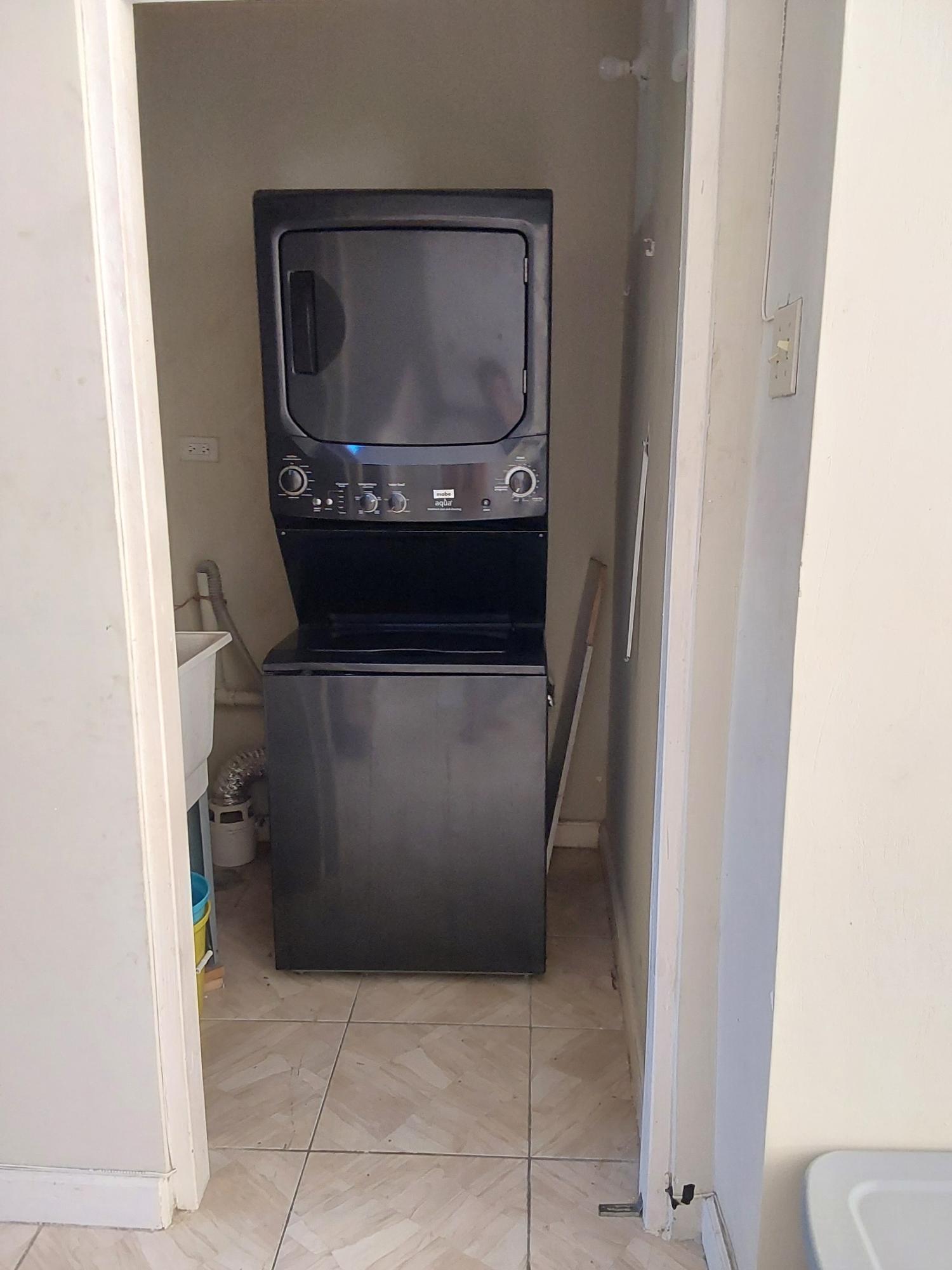 Eighth image of Reading Manor in Reading, St. James, Jamaica - property is For Rent