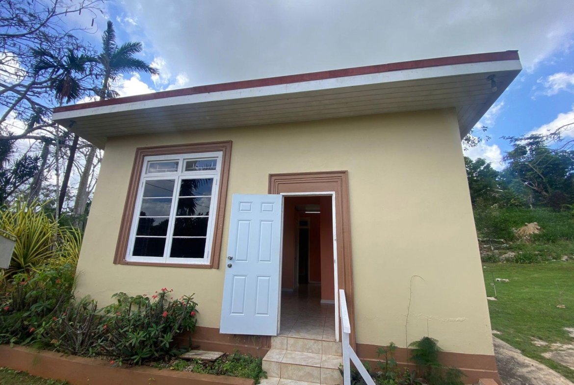 Third image of 10 Bloomfield Gardens in Mandeville, Manchester, Jamaica - property is For Rent