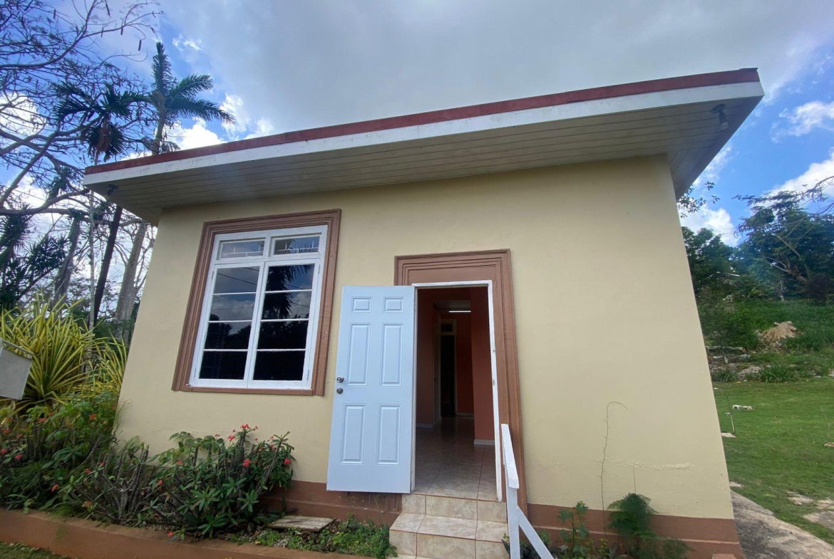 Sixth image of 10 Bloomfield Gardens in Mandeville, Manchester, Jamaica - property is For Rent
