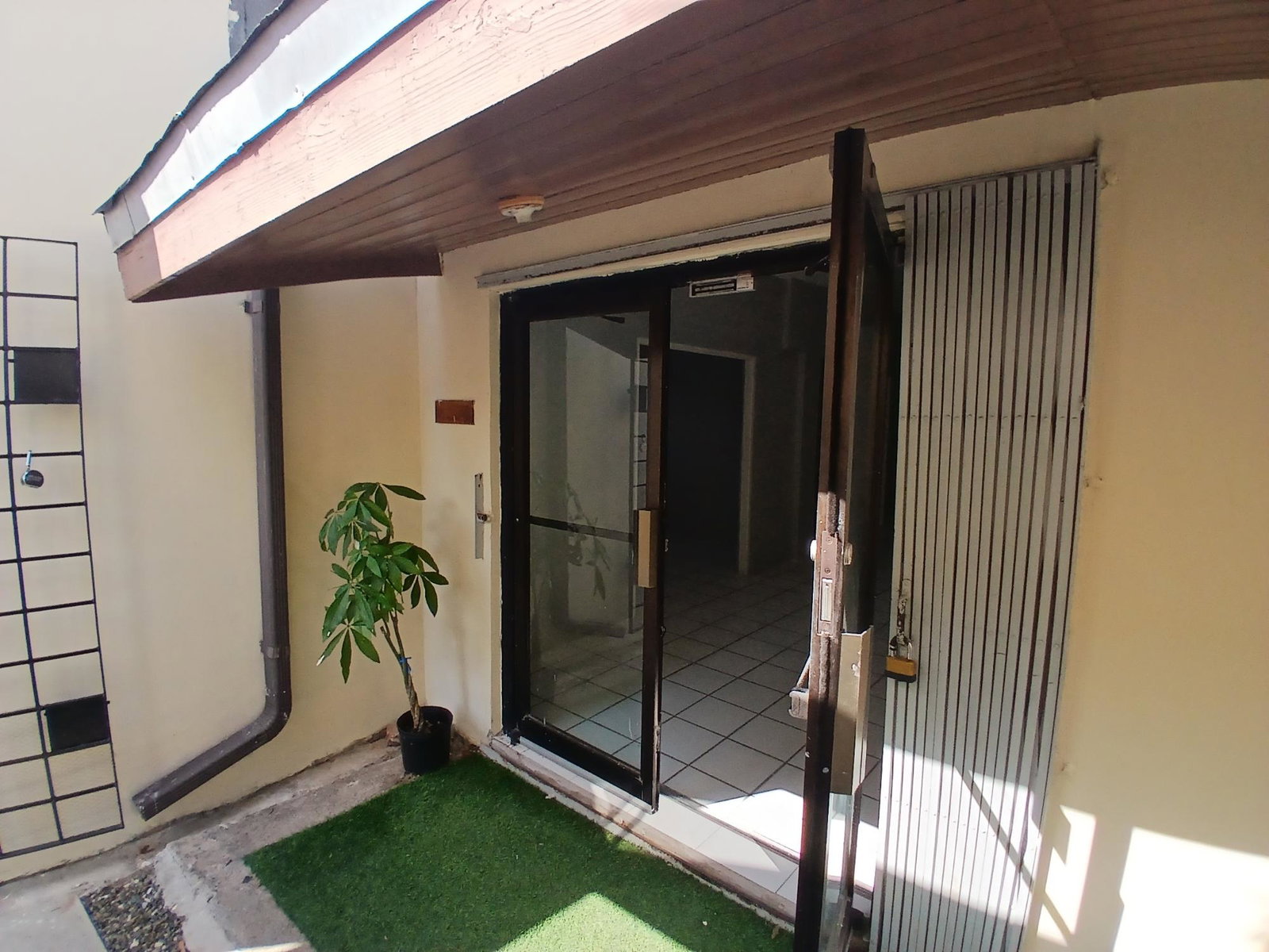 Ground-Floor-Office-Space-for-Rent-at-19-Surbiton-St.-Andrew-Jamaica Second image of 19 Surbiton in Kingston 10, St. Andrew, Jamaica - property is For Rent