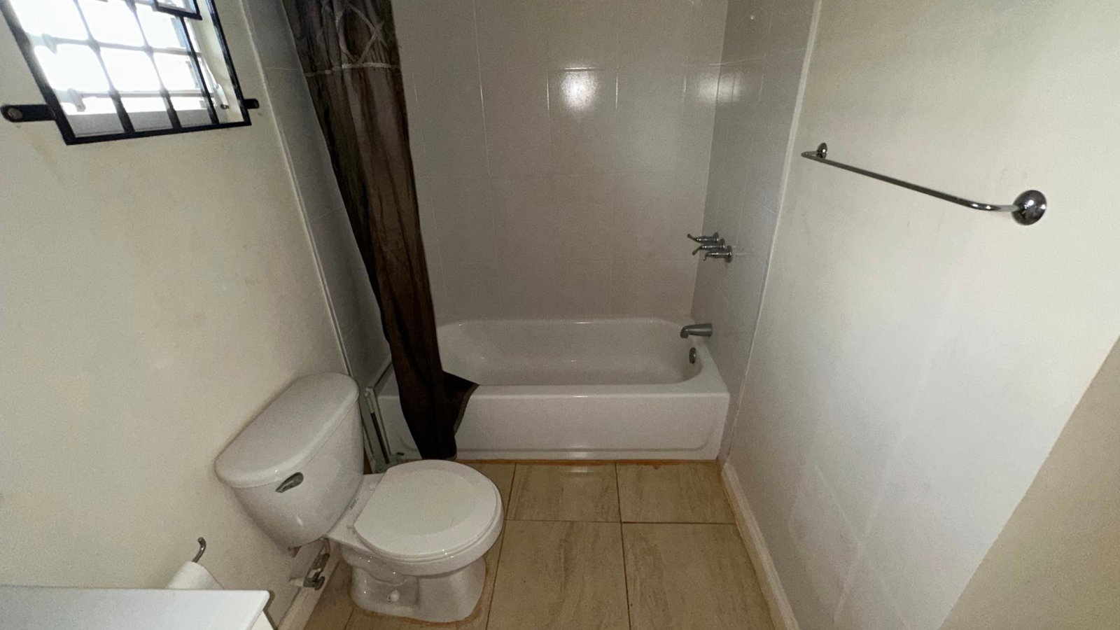 Eleventh image of 327 Tropicana Way, Silver Sun in Spanish Town, St. Catherine, Jamaica - property is For Rent