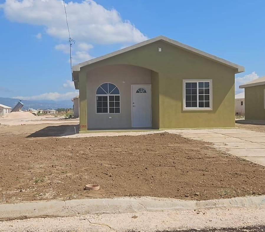 Eleventh image of 1355-81 Paprika Drive, Phoenix pa in Phoenix Park, St. Catherine, Jamaica - property is For Rent