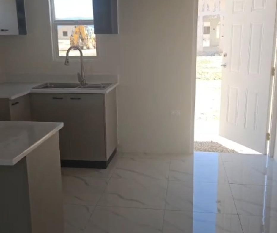 Third image of 1355-81 Paprika Drive, Phoenix pa in Phoenix Park, St. Catherine, Jamaica - property is For Rent