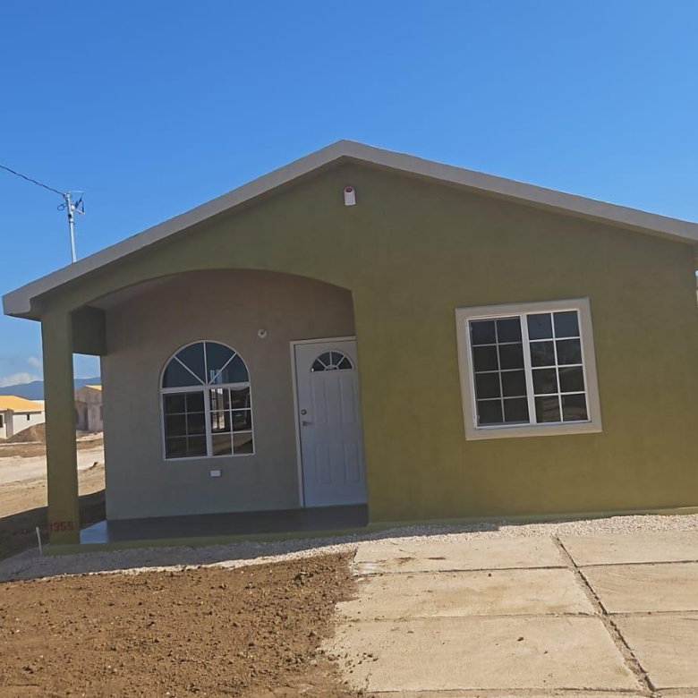 First image of 1355-81 Paprika Drive, Phoenix pa in Phoenix Park, St. Catherine, Jamaica - property is For Rent