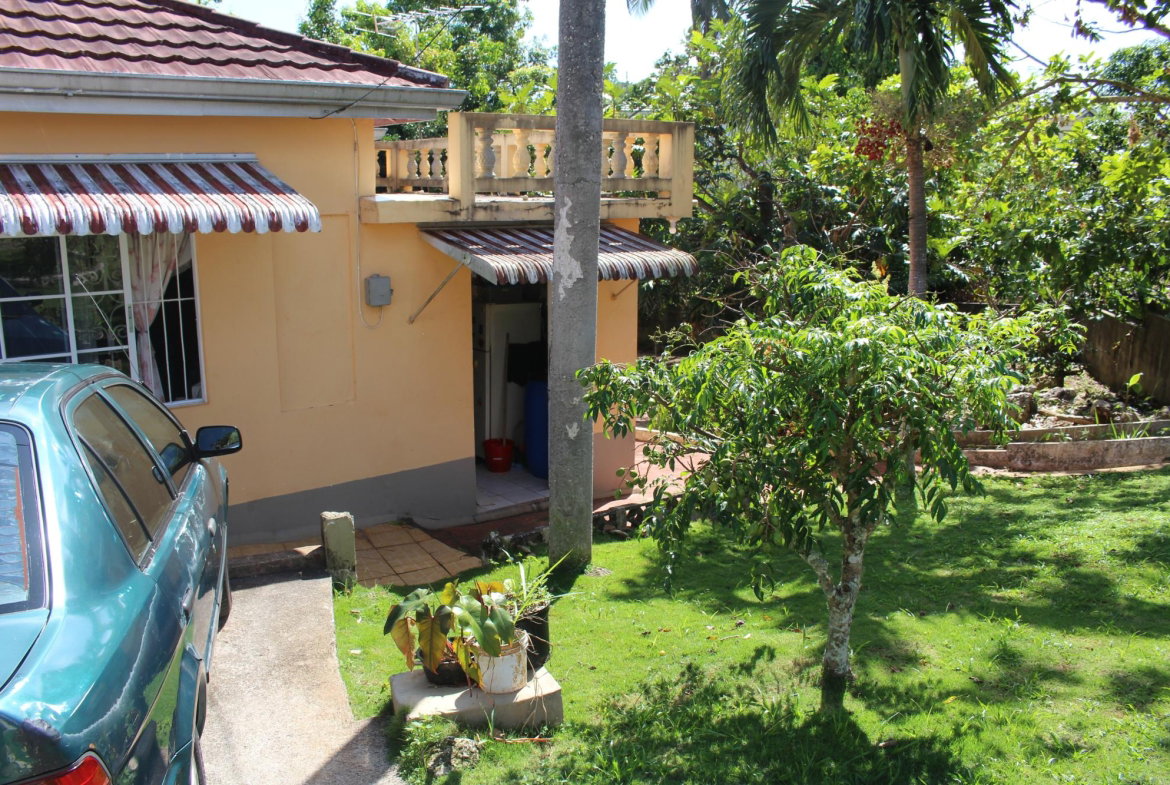 Eighth image of 9 Clifton Heights in Mandeville, Manchester, Jamaica - property is For Sale