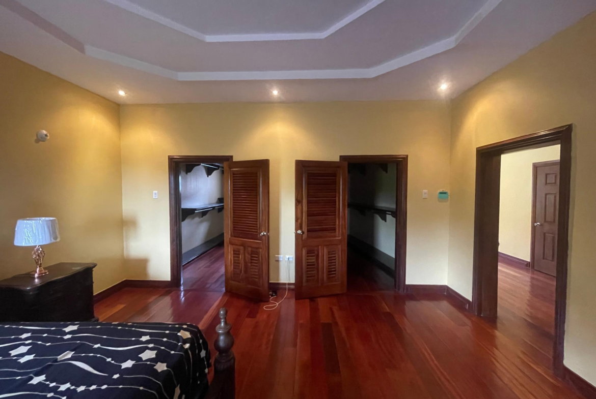 Eleventh image of 6-10-12 Dillsbury Avenue in Kingston 6, St. Andrew, Jamaica - property is For Rent