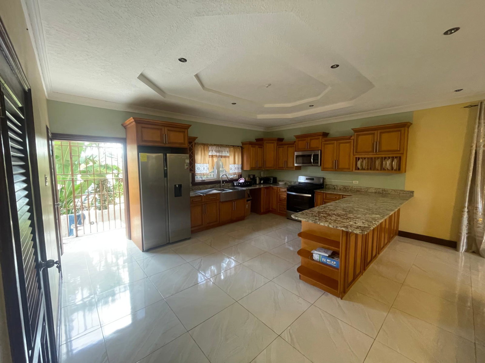 Seventh image of 6-10-12 Dillsbury Avenue in Kingston 6, St. Andrew, Jamaica - property is For Rent