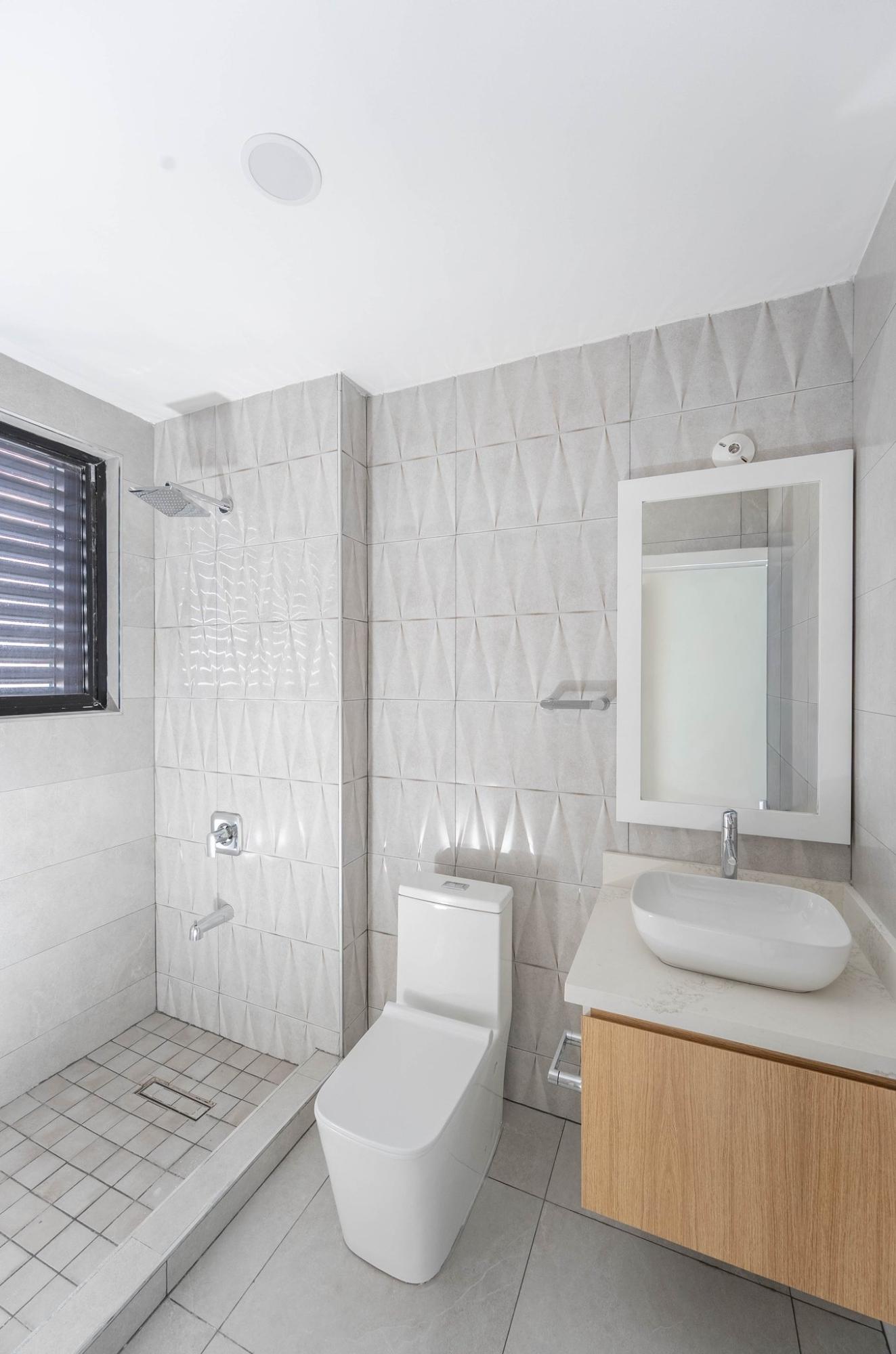 Twelfth image of 603-10 Waterloo Ave in Kingston 10, St. Andrew, Jamaica - property is For Rent