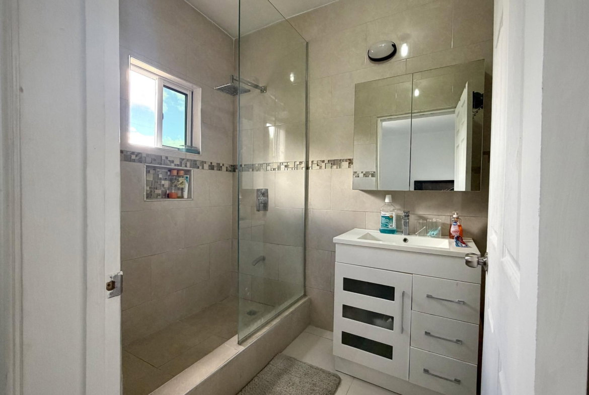 Thirteenth image of 12-2 Stanmore Terrace in Kingston 19, St. Andrew, Jamaica - property is For Rent