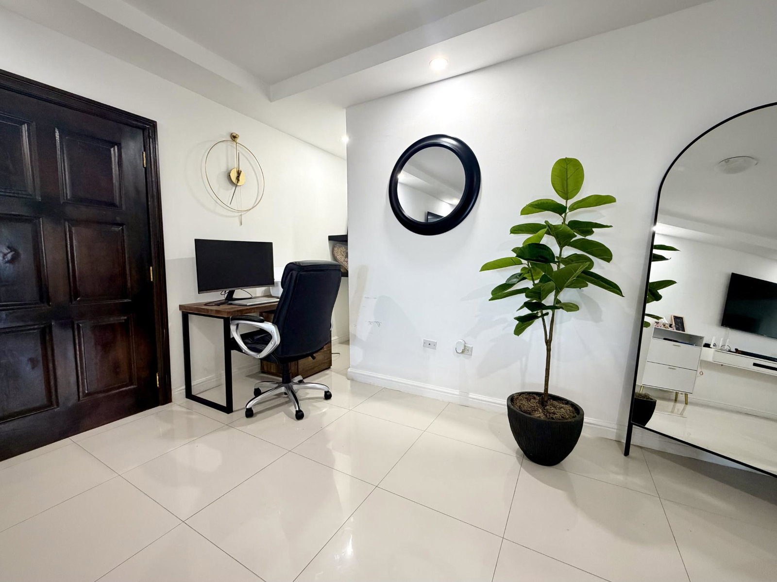 Fifth image of 12-2 Stanmore Terrace in Kingston 19, St. Andrew, Jamaica - property is For Rent