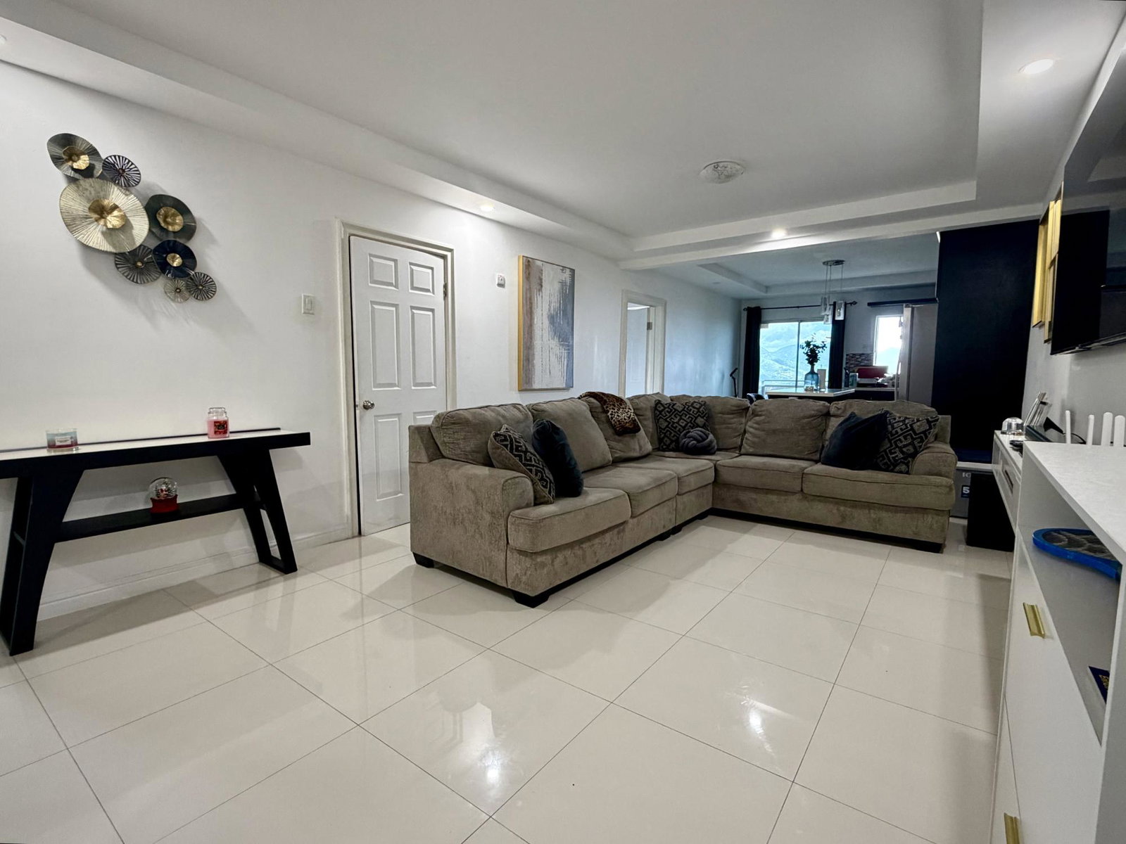 Sixth image of 12-2 Stanmore Terrace in Kingston 19, St. Andrew, Jamaica - property is For Rent