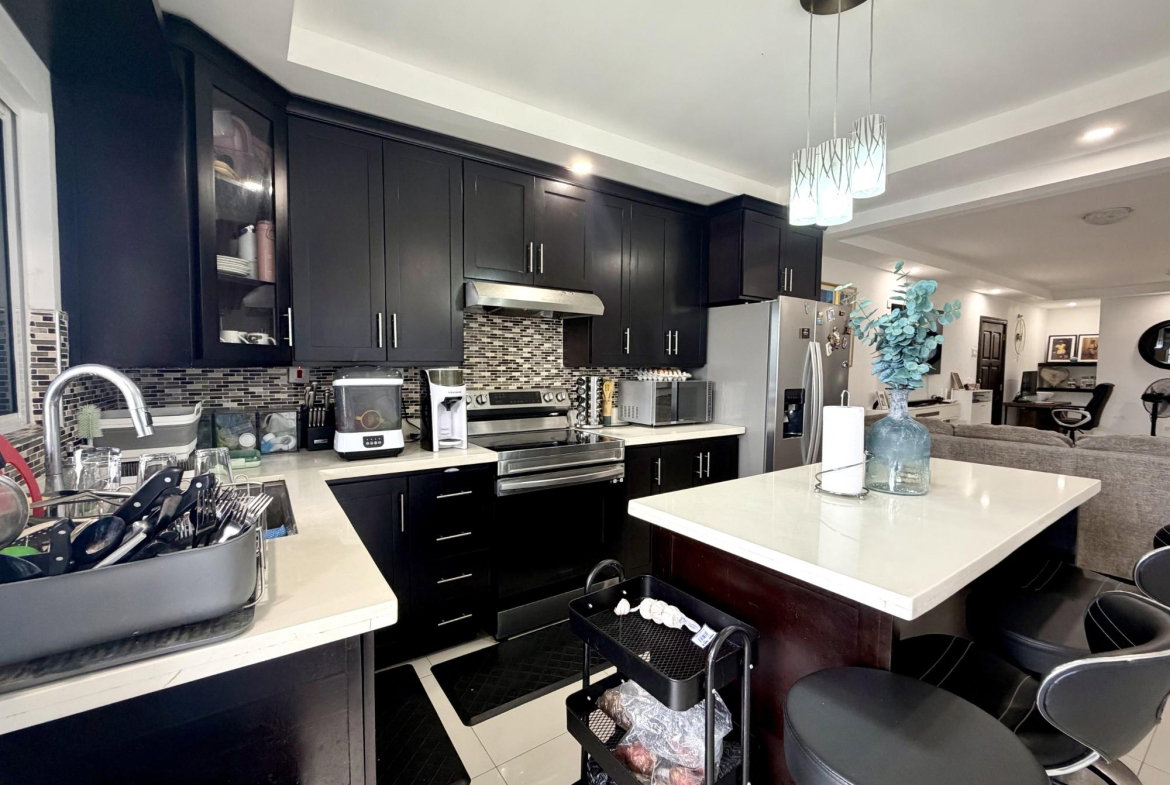 Eighth image of 12-2 Stanmore Terrace in Kingston 19, St. Andrew, Jamaica - property is For Rent