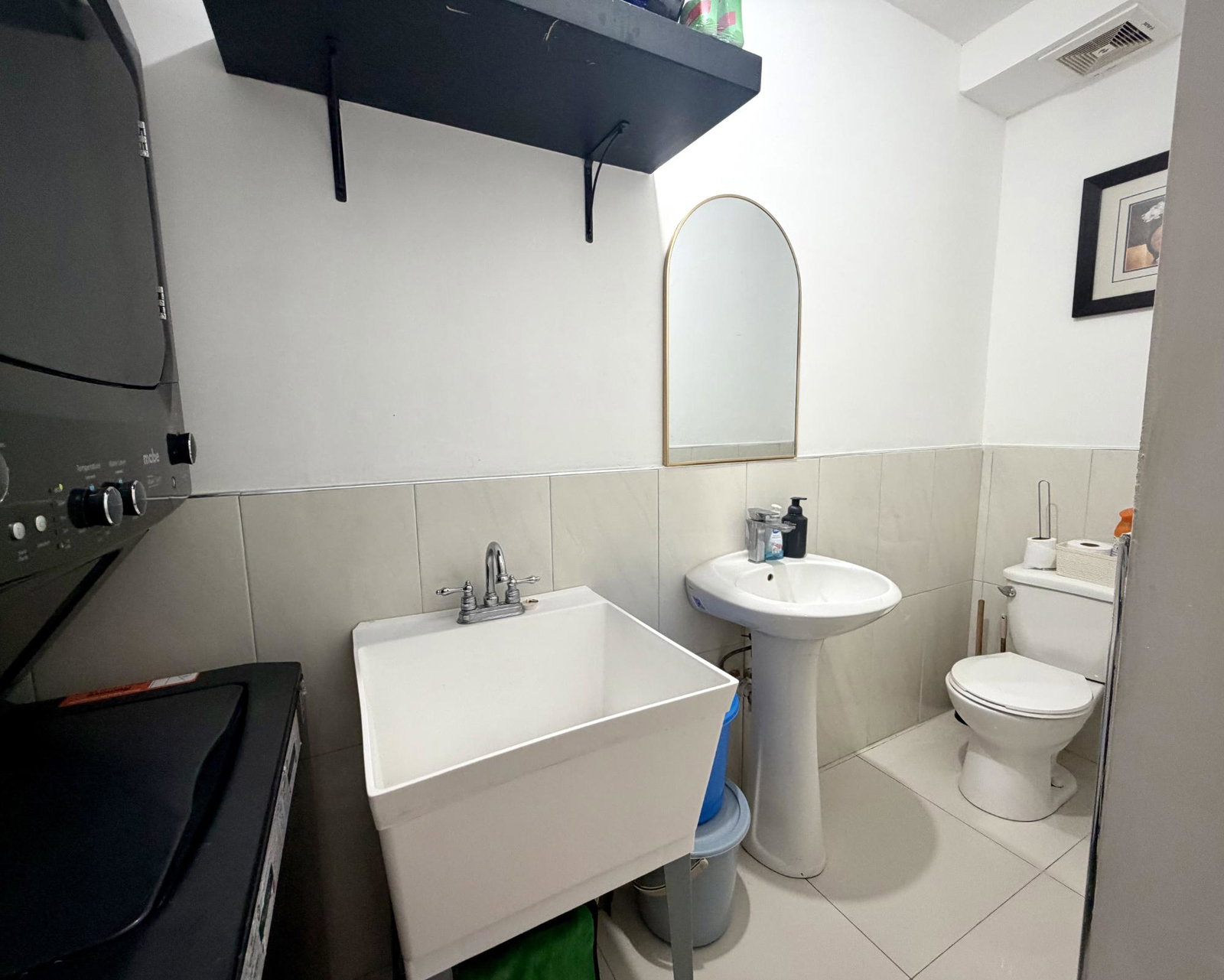 Tenth image of 12-2 Stanmore Terrace in Kingston 19, St. Andrew, Jamaica - property is For Rent