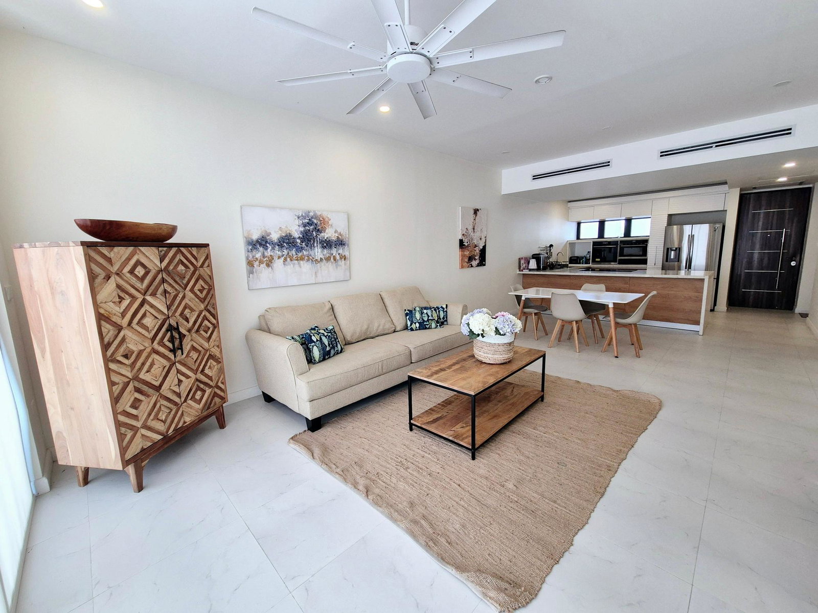 Luxury-2-Bedroom-Apartment-for-Rent-at-Paradise-Bay-St.-James-Jamaica Second image of 8- Paradise Bay, Reading in Reading, St. James, Jamaica - property is For Rent