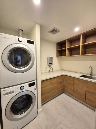Twelfth image of 8- Paradise Bay, Reading in Reading, St. James, Jamaica - property is For Rent