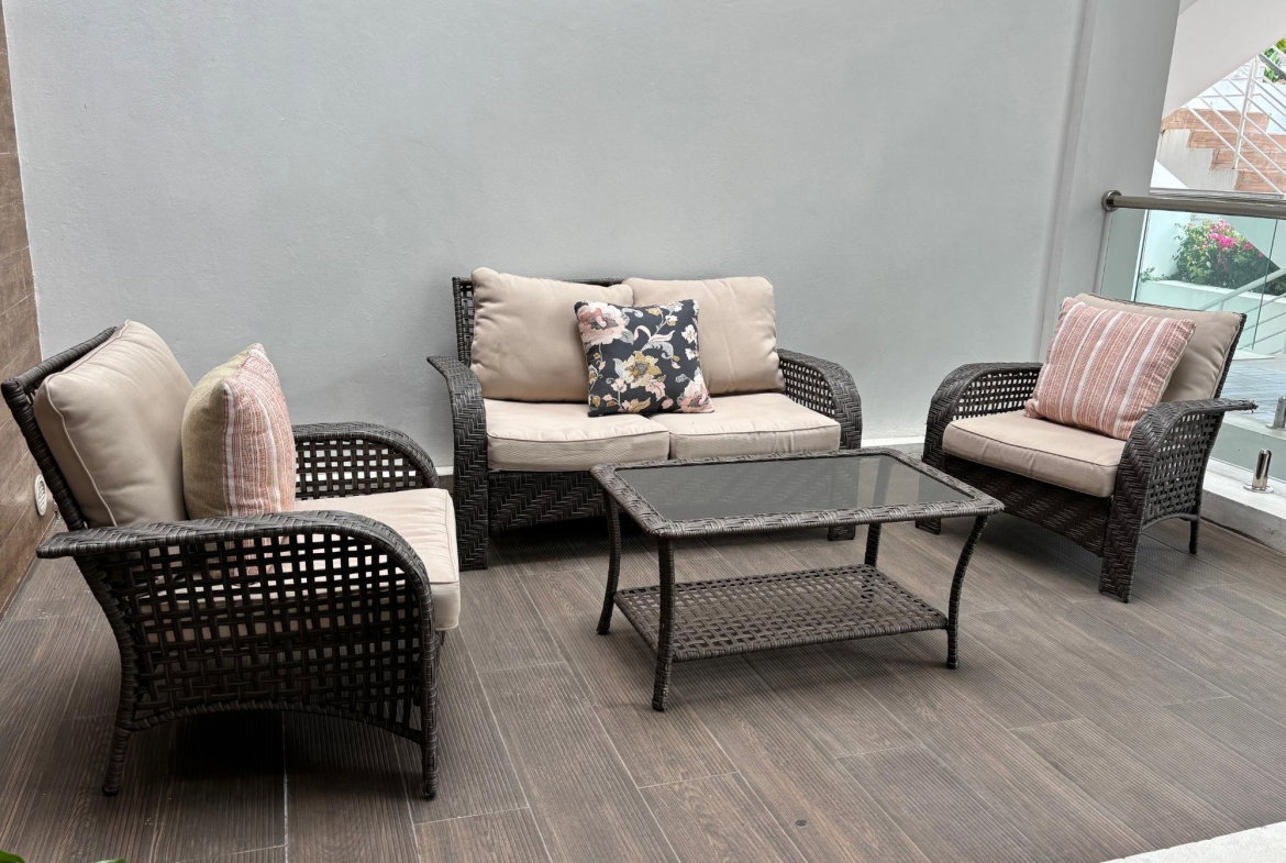 Fifteenth image of 8- Paradise Bay, Reading in Reading, St. James, Jamaica - property is For Rent