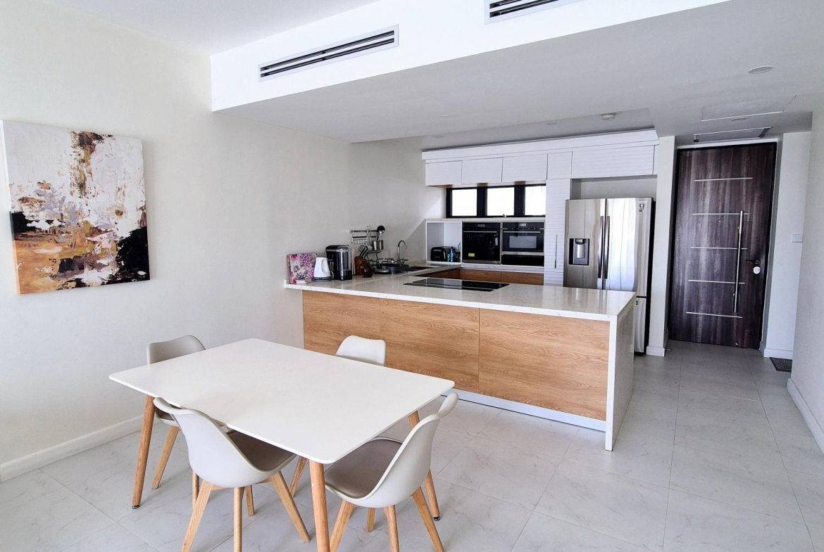 Fourth image of 8- Paradise Bay, Reading in Reading, St. James, Jamaica - property is For Rent