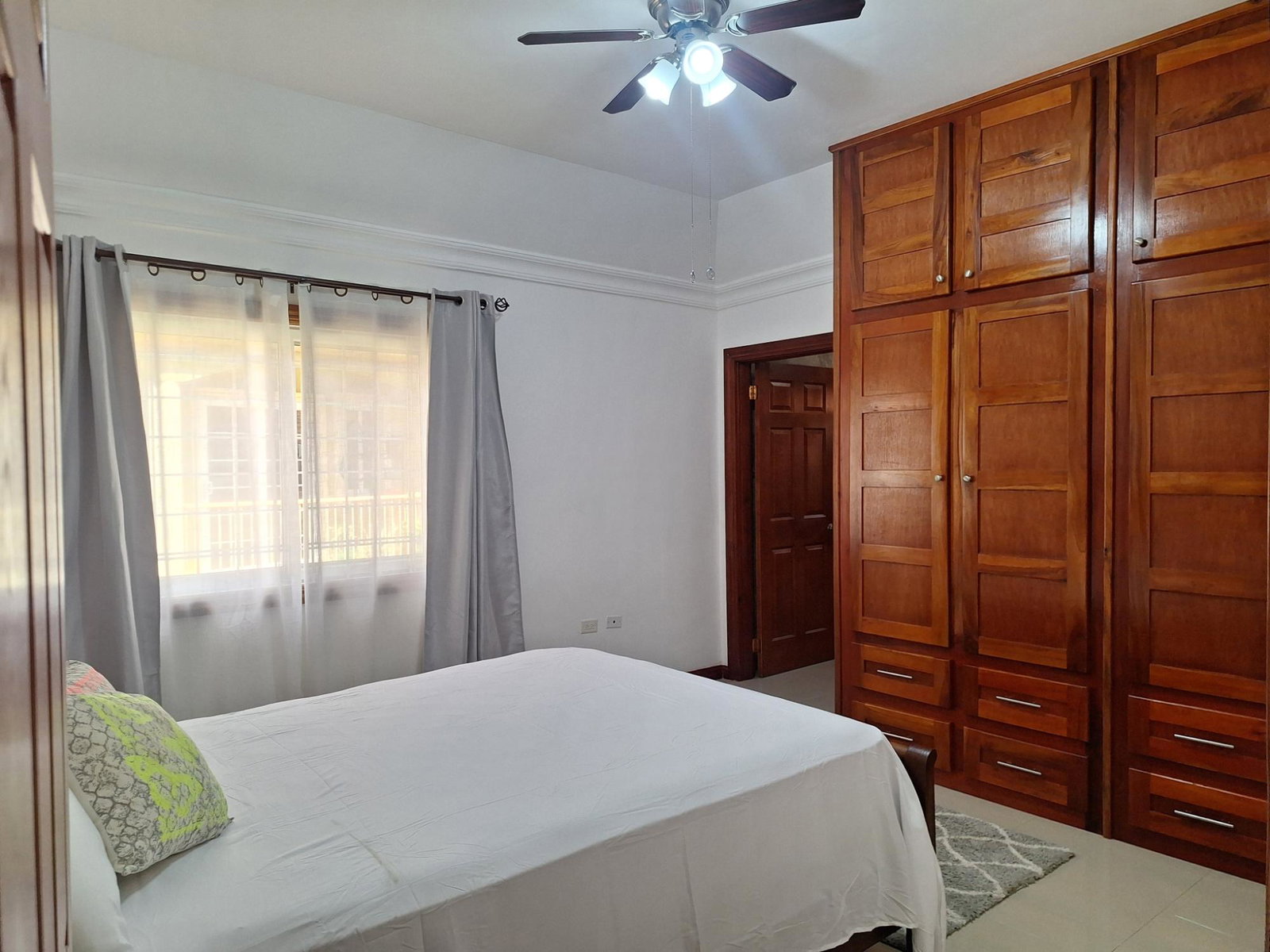 Thirteenth image of Apt 6-7 Charlemont Ave in Kingston 6, St. Andrew, Jamaica - property is For Rent