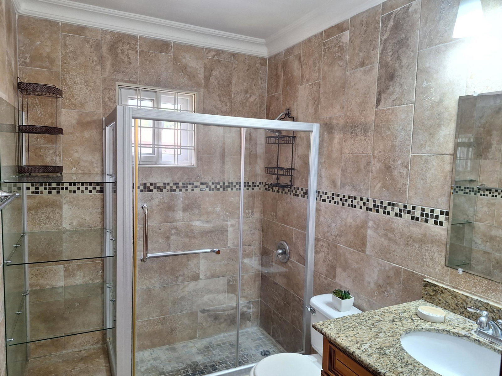 Seventeenth image of Apt 6-7 Charlemont Ave in Kingston 6, St. Andrew, Jamaica - property is For Rent