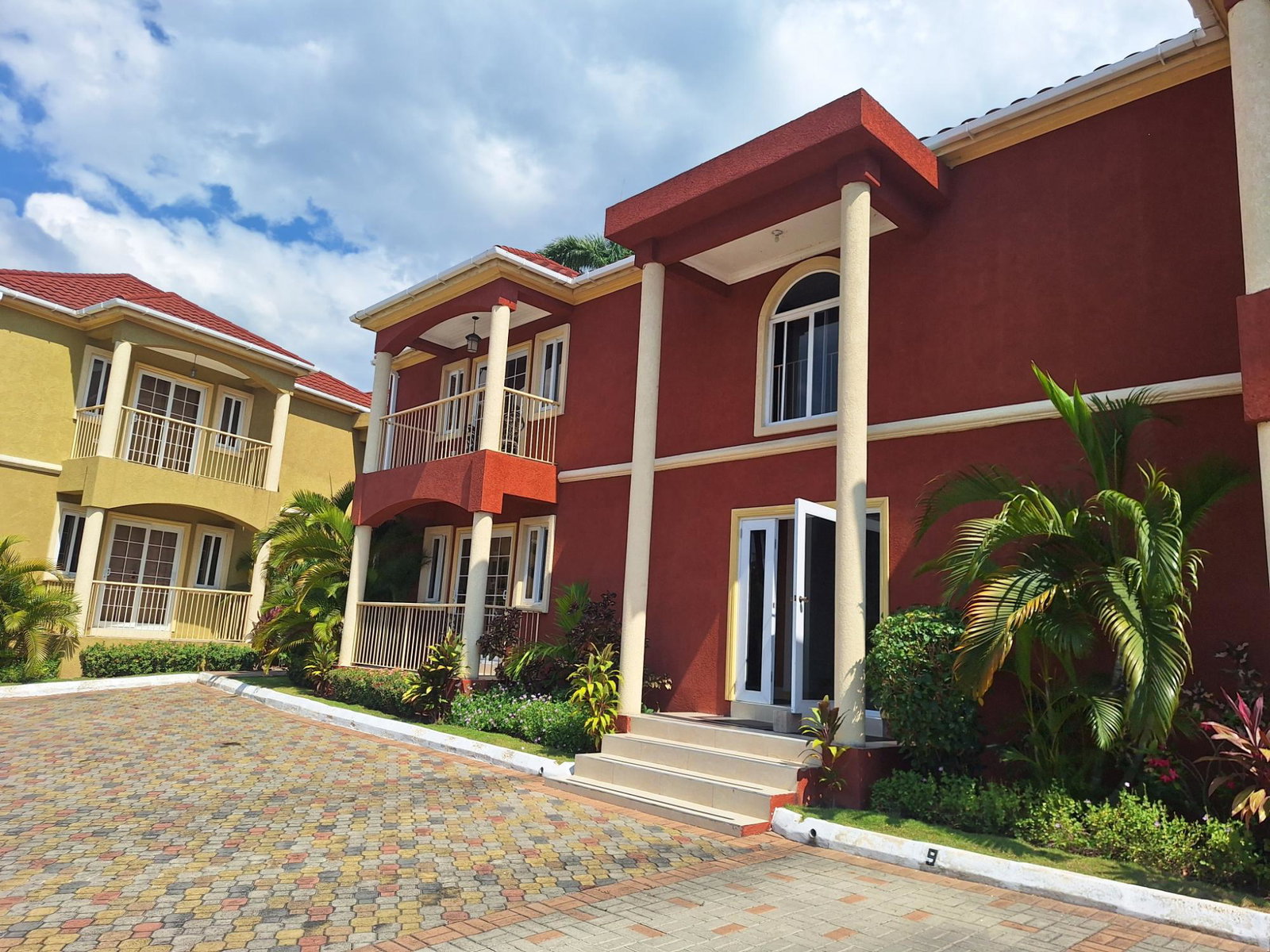 Twenty-Ninth image of Apt 6-7 Charlemont Ave in Kingston 6, St. Andrew, Jamaica - property is For Rent