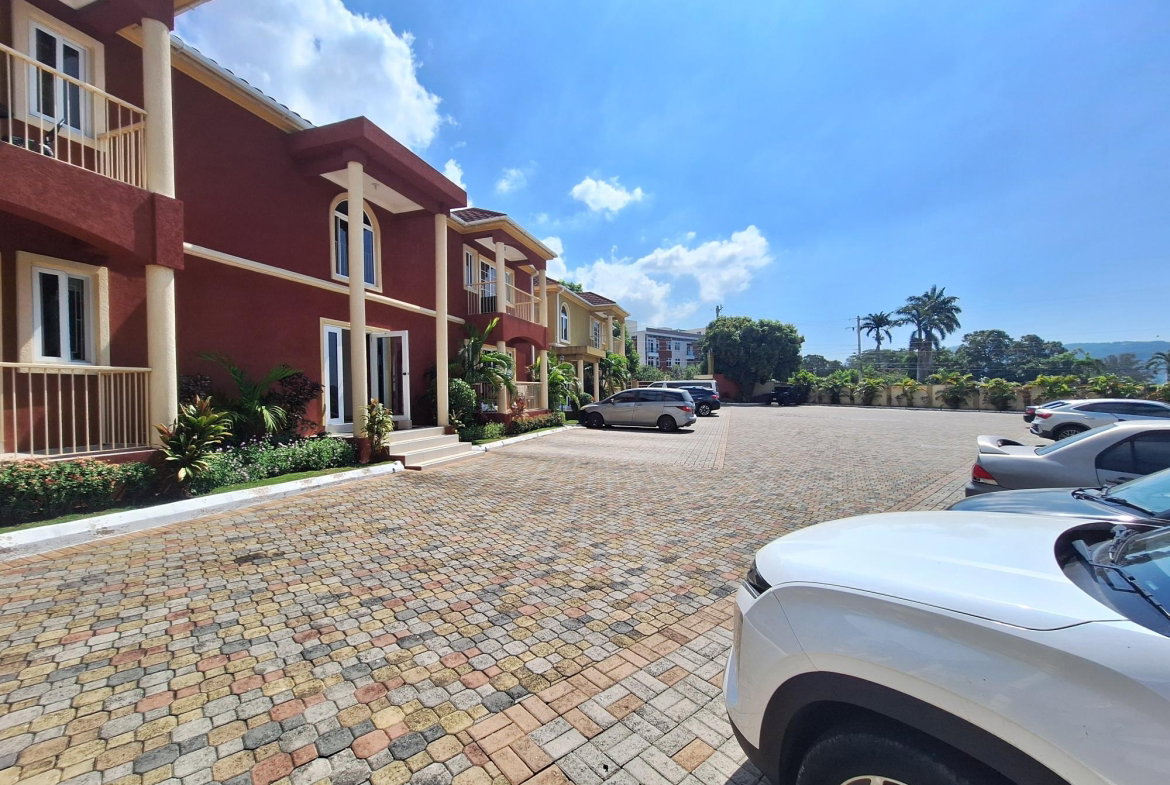 Thirtieth image of Apt 6-7 Charlemont Ave in Kingston 6, St. Andrew, Jamaica - property is For Rent