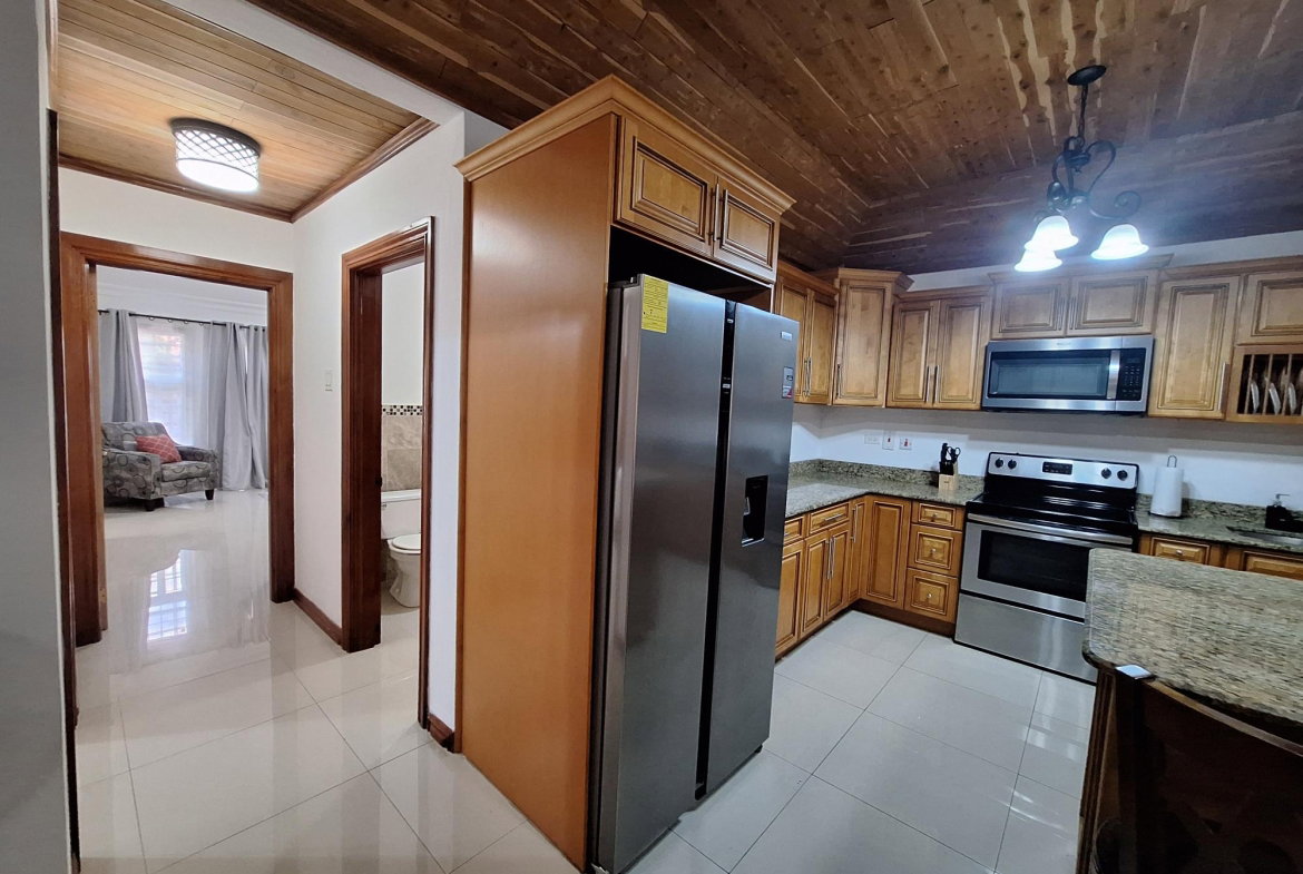 Seventh image of Apt 6-7 Charlemont Ave in Kingston 6, St. Andrew, Jamaica - property is For Rent